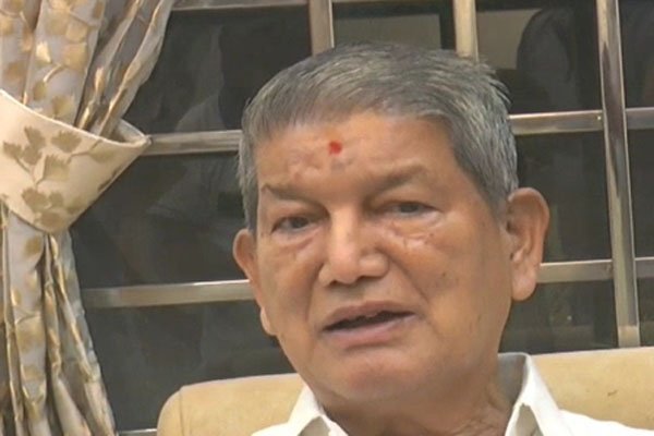 उत्तराखंड के पूर्व मुख्यमंत्री हरीश रावत ने सांसद निशिकांत दुबे को ‘विष पुरुष’ बताया